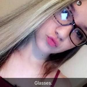 Meet your Posher, Kenzie